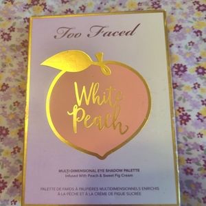 Too Faced White Peach eyeshadow pallet